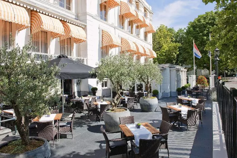 Hotel Carlton Ambassador