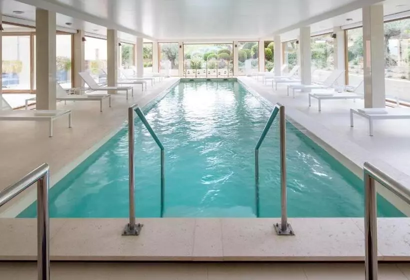 Отель La Villa Calvi