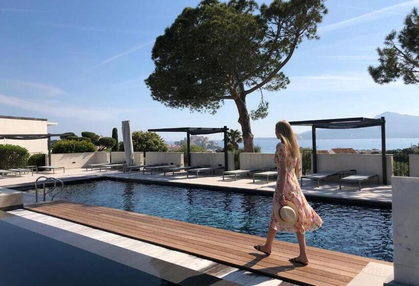 فندق La Villa Calvi