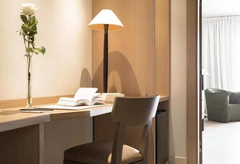 Отель La Villa Calvi