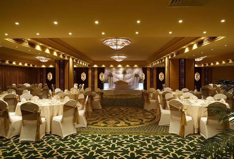 Pyramisa Suites Hotel Cairo