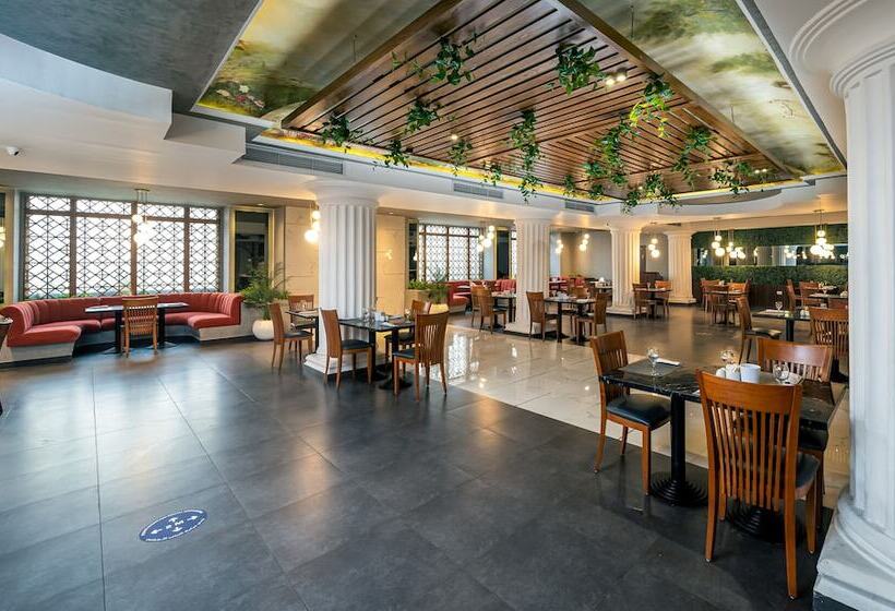 Pyramisa Suites Hotel Cairo