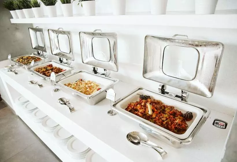 Pyramisa Suites Hotel Cairo