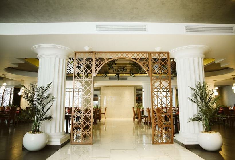 Pyramisa Suites Hotel Cairo