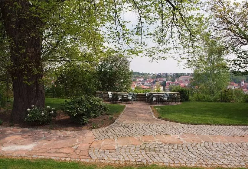 Отель Bellevue Schmölln