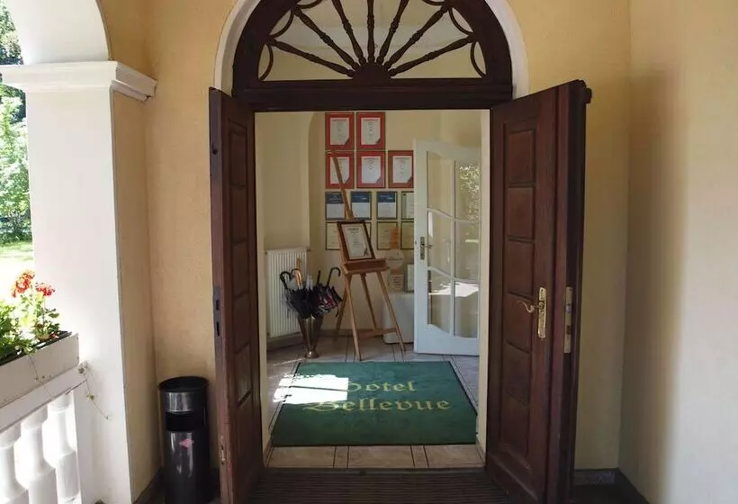 Отель Bellevue Schmölln