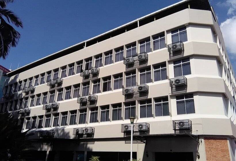 فندق Telang Usan