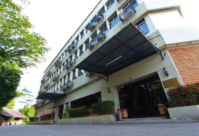 فندق Telang Usan