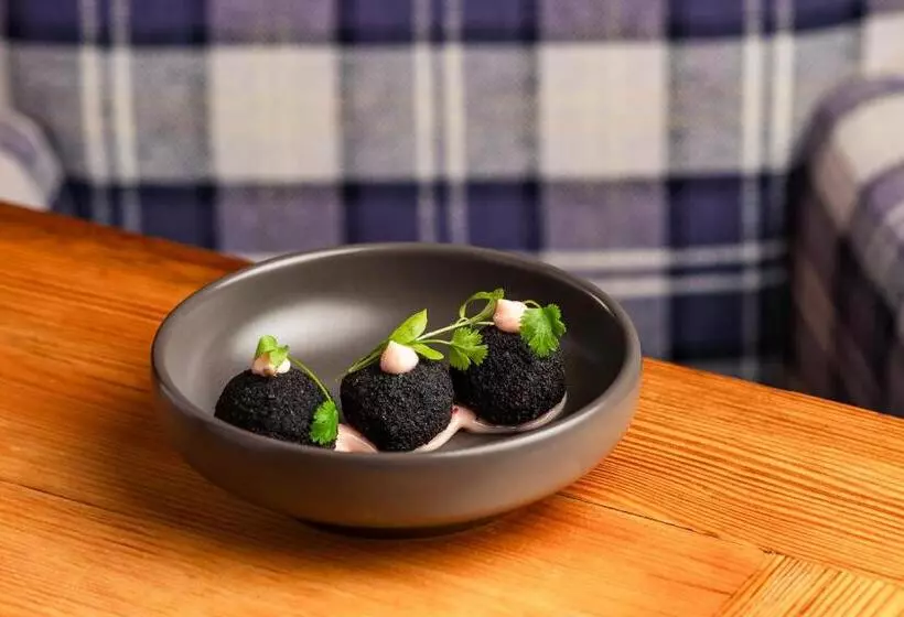 The George Hotel, Amesbury, Wiltshire