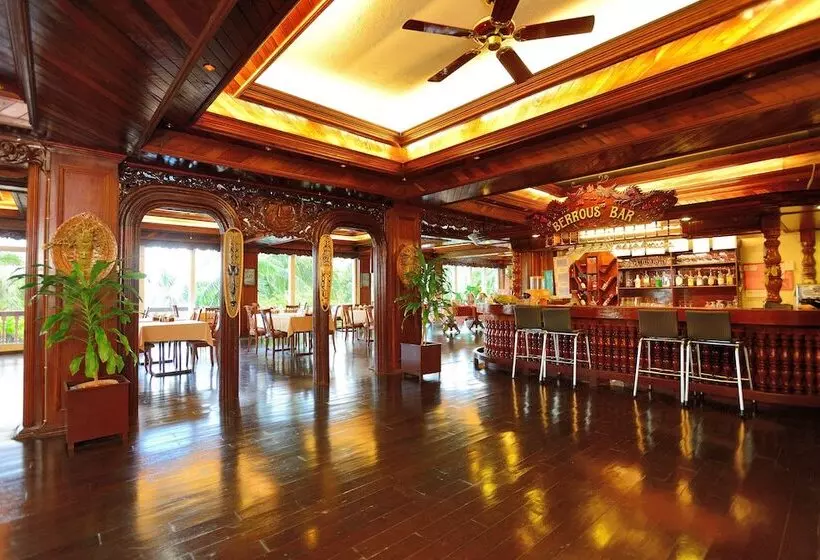 Airai Water Paradise Hotel & Spa