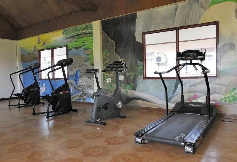 Airai Water Paradise Hotel & Spa