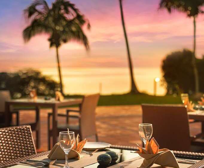 Doubletree By Hilton Damai Laut Resort