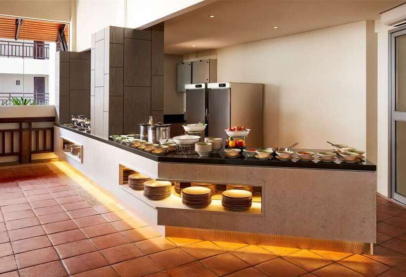 Doubletree By Hilton Damai Laut Resort