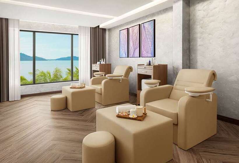 Doubletree By Hilton Damai Laut Resort