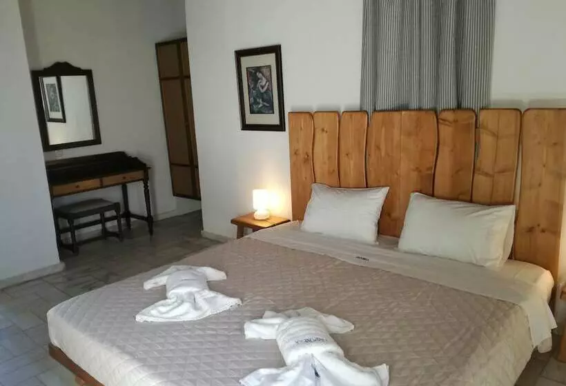 فندق Andromeda Residence