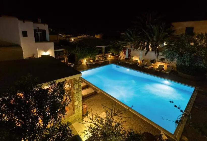 فندق Andromeda Residence