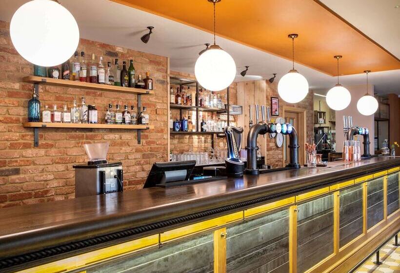 בית מלון כפרי Mercure Oxford Eastgate