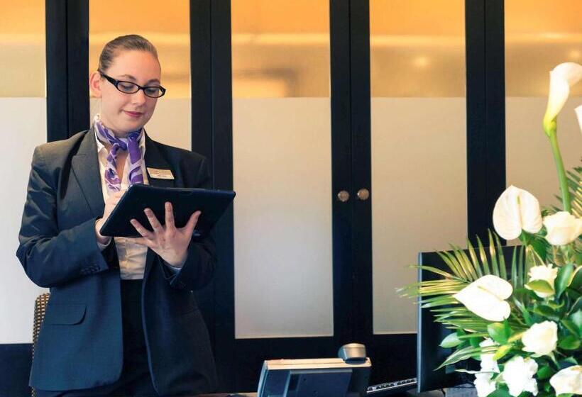 בית מלון כפרי Mercure Oxford Eastgate