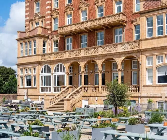 בית מלון כפרי The Queens