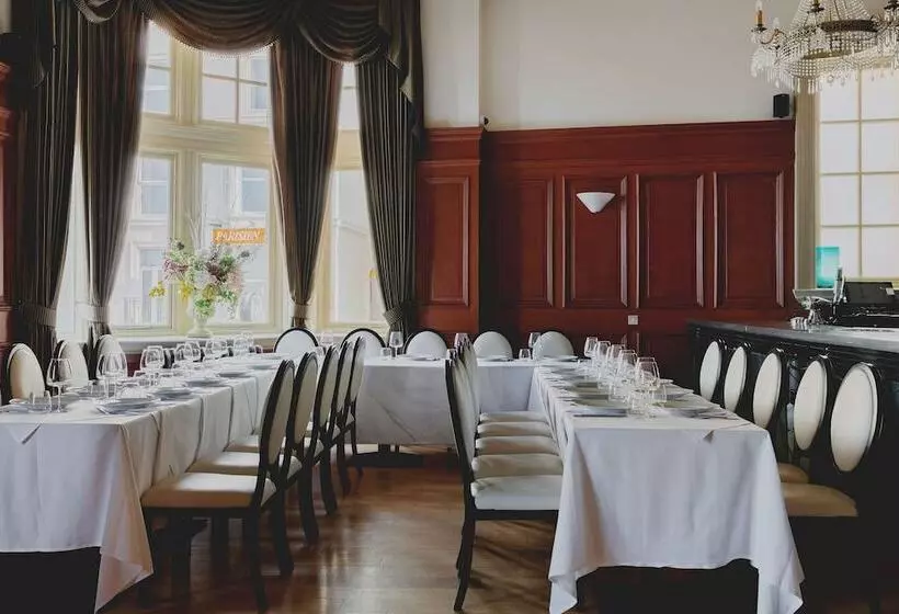 בית מלון כפרי The Queens