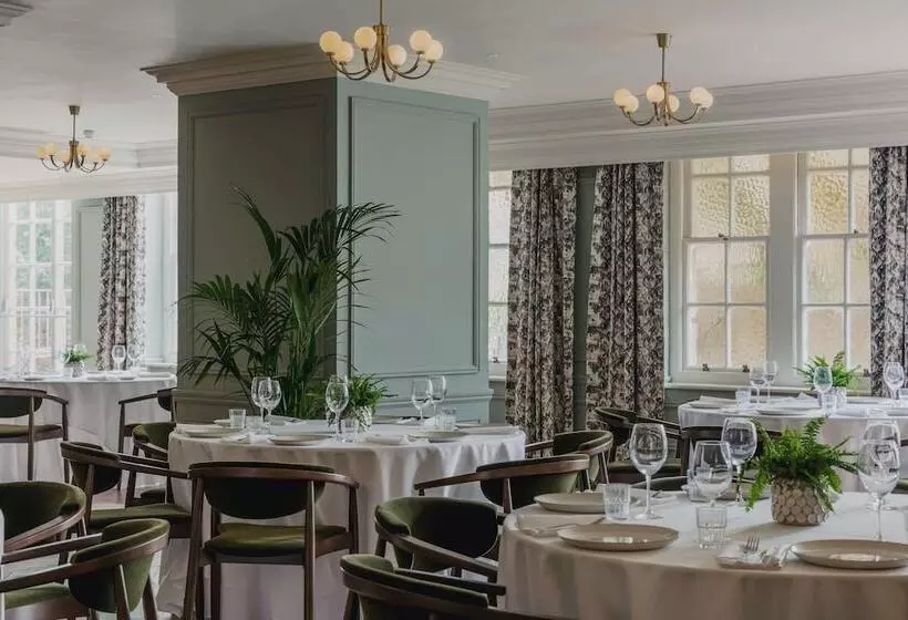 בית מלון כפרי The Queens