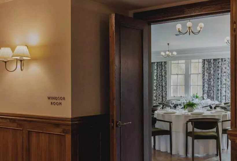 בית מלון כפרי The Queens