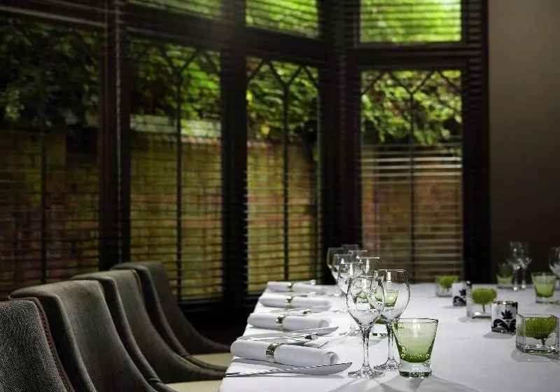 Rowhill Grange Hotel & Utopia Spa