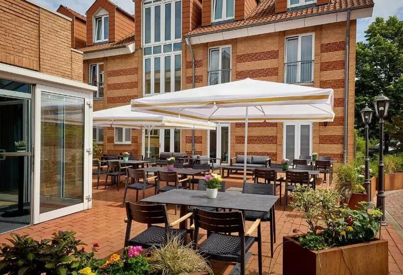 Отель Schwerin Seven Lakes