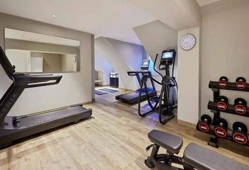 Отель Schwerin Seven Lakes