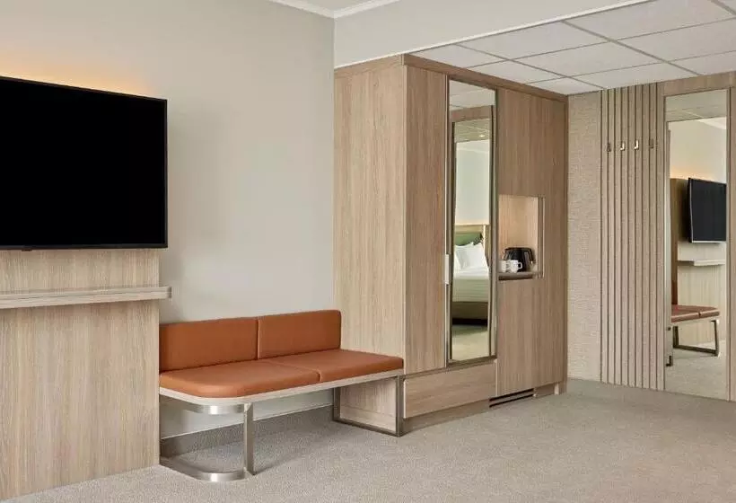 Отель Schwerin Seven Lakes