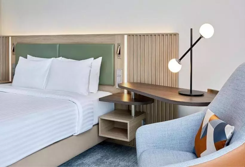 Отель Schwerin Seven Lakes