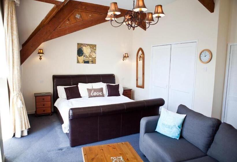 Hotell The Old School