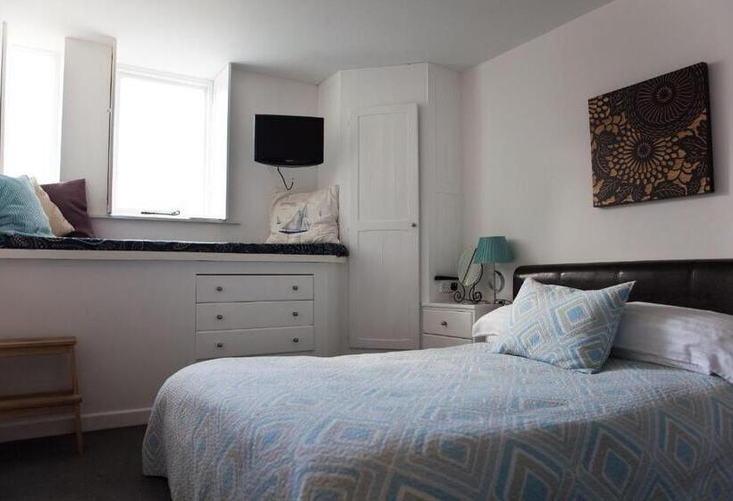 Hotell The Old School