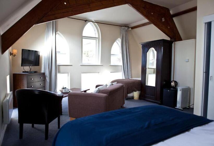 Hotell The Old School