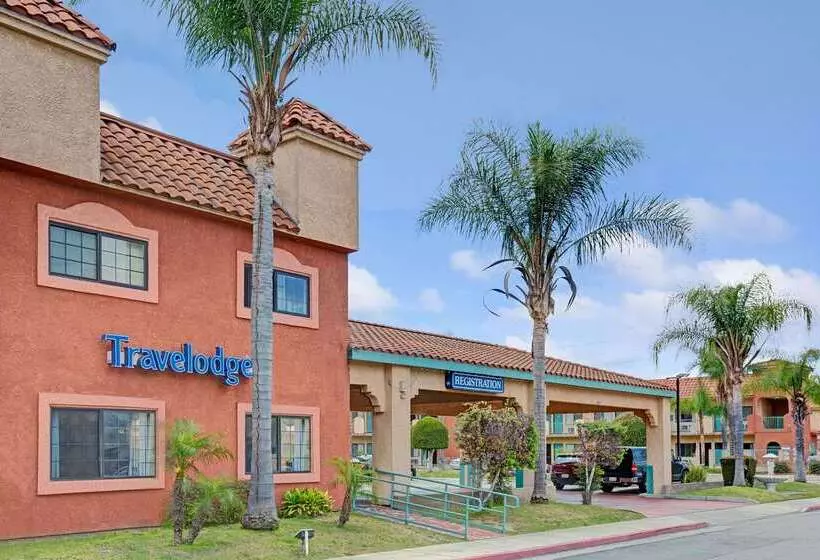 هتل Travelodge By Wyndham Lynwood