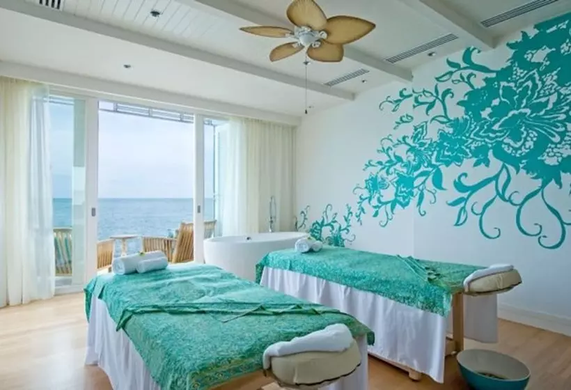 استراحتگاه Avillion Port Dickson