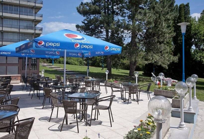 Holiday Hotel Csopak