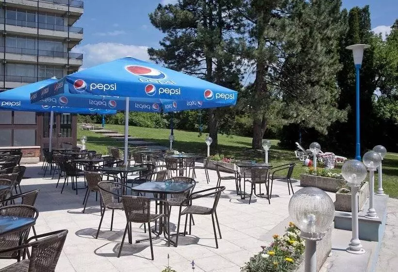 Holiday Hotel Csopak