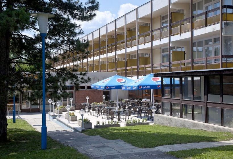 Holiday Hotel Csopak