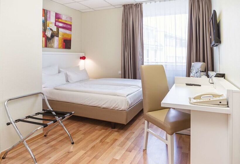 ホテル Am Schloß Köpenick By Golden Tulip