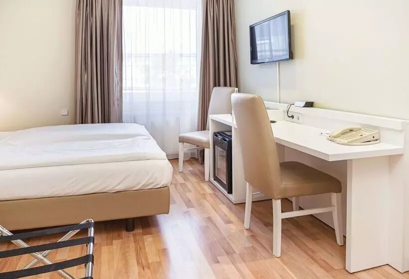 هتل Am Schloß Köpenick By Golden Tulip