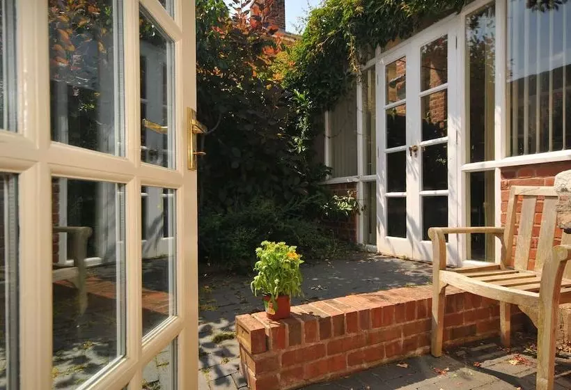 ホテル Edderton Hall Country House