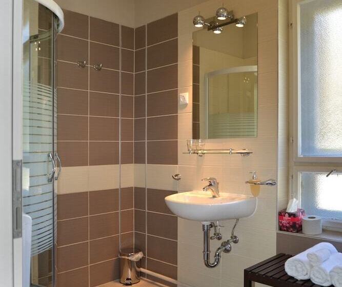 בית מלון כפרי Garda