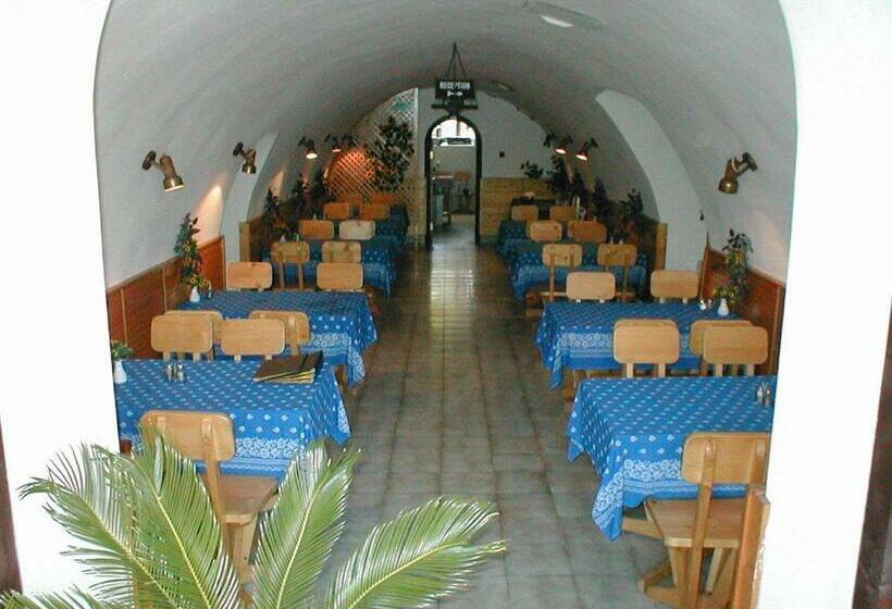 Отель Krisztina Panzió