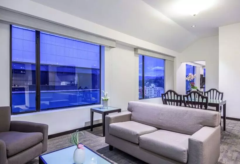 Hotelli NH Collection Quito Royal