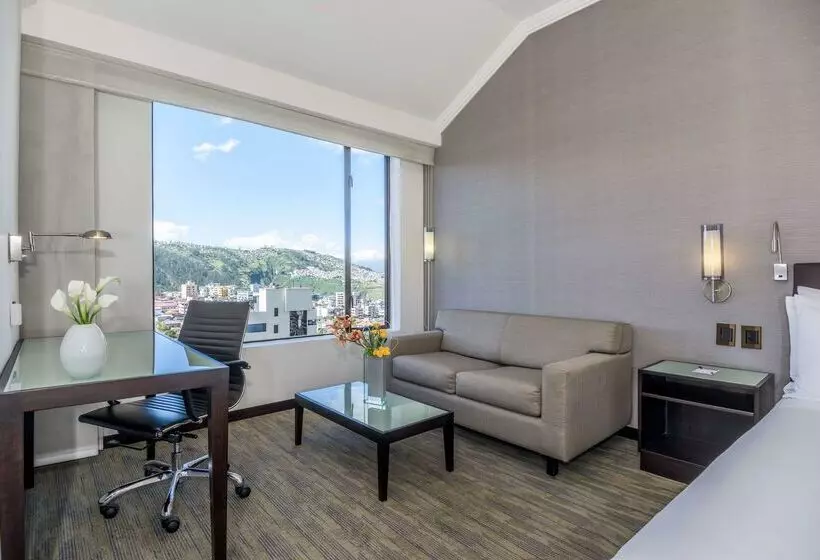 Hotelli NH Collection Quito Royal
