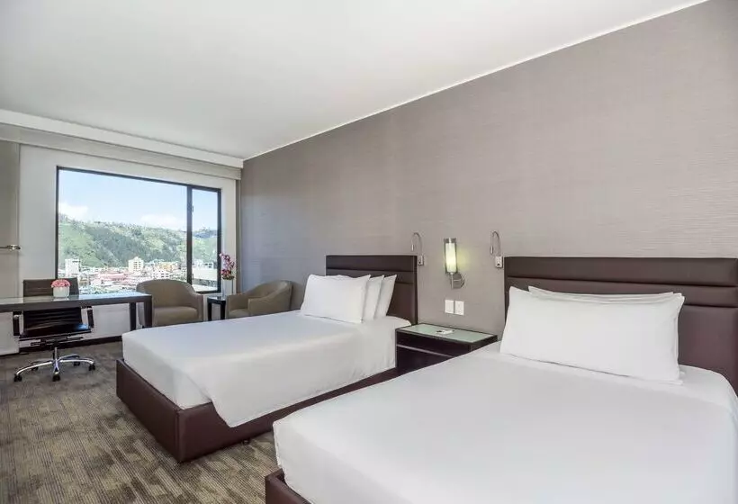 Hotelli NH Collection Quito Royal