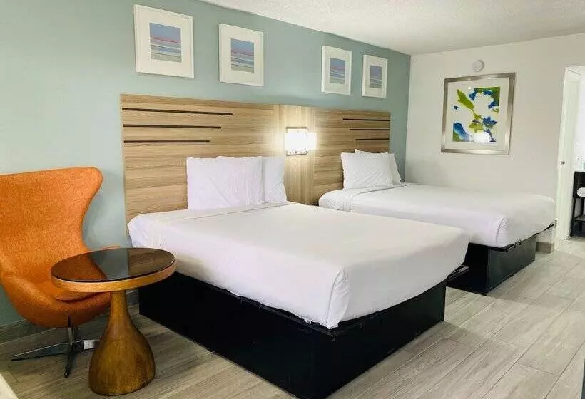 Отель Rodeway Inn Clearwater Central