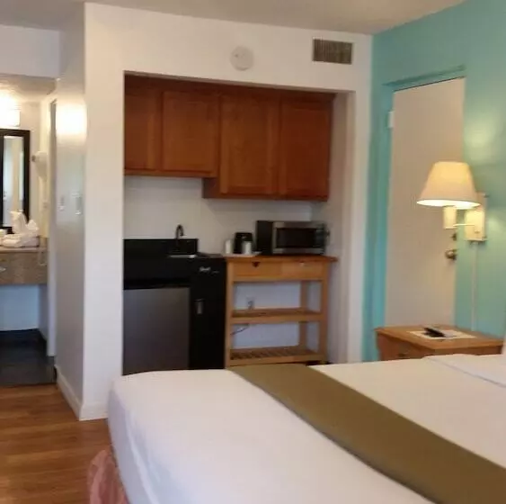 Отель Rodeway Inn Clearwater Central