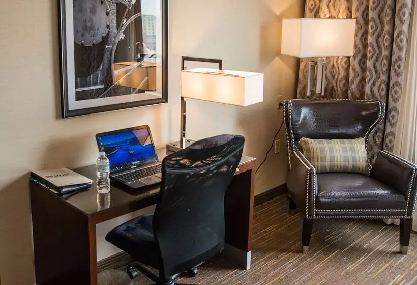 호텔 Wyndham Moline On John Deere Commons